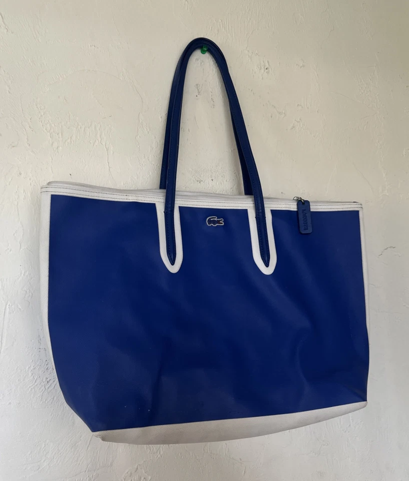 ¡Bolso de compras grande Lacoste! Azul y blanco 10,5 X 17,5 pulgadas Foto 2 de 4