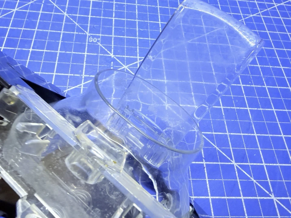 Módulo de conducto de hielo para refrigerador Frigidaire P#242270102 Foto 2 de 4