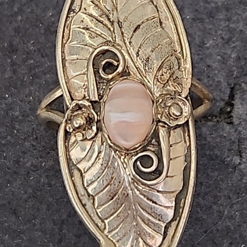 Navajo Ring Ella Cowboy E Oval Handmade Mother Of Pearl Sterling Silver Sz 8 - Picture 6 of 10