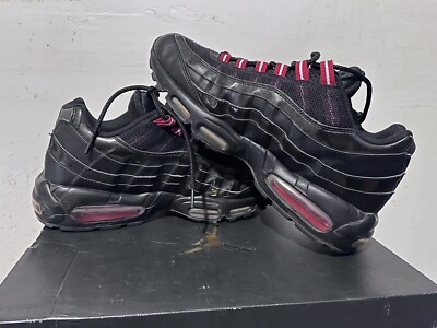 2010 Men's Nike Air Max 95 Black Patent Varsity Red Used