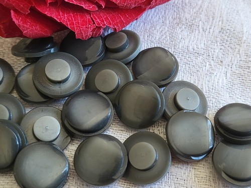 Lot De 11 Petits Boutons Vintage à Pied Rose - Diamètre 1,4 Cm - Référence 4877 - Occasion