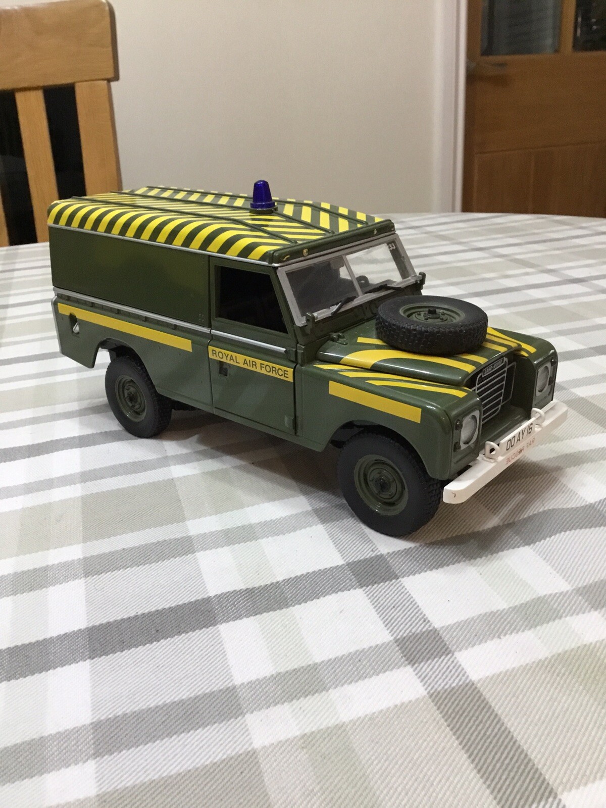 Picture 1 of 4