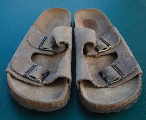 Double Buckle Leather Sandals Brown 