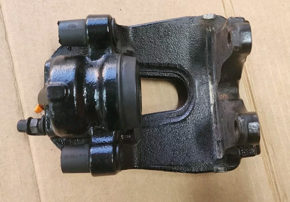 ROLLS ROYCE GHOST WRAITH DAWN Brake Caliper 34216863868 Right / Rear. 