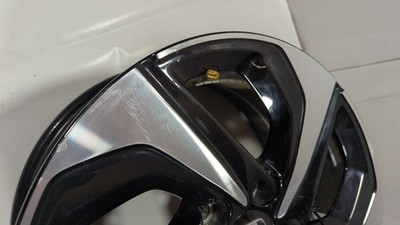 Used Wheel fits: 2022 Honda Insight 16x7 alloy machined face with black painted
