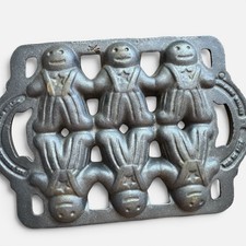 John Wright Cast Iron Gingerbread Men Cookie Cake Mold Springerle American USA