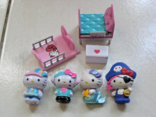 Hello Kitty, Hospital Play Set accessories 4 Mini Kitty Figures