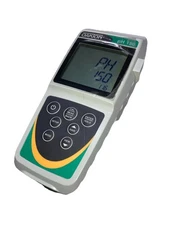 Oakton pH 150 Waterproof Portable pH/mV/Temperature Meter - NEW BATTERIES - Used
