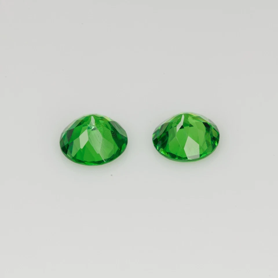 Faceted tsavorite pair, 1 cts - Image 3 of 4