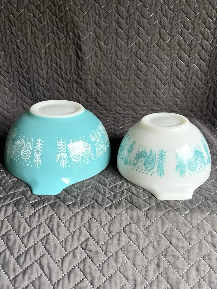 Pyrex AMISH BUTTERPRINT Cinderella Mixing Nesting Bowls Turquoise Set of 4 NICE - Image 3 of 4