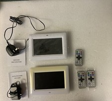 2 digital photo frames 7 Inch screen