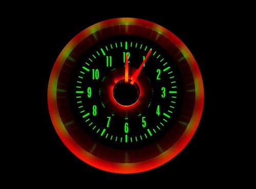 Dakota Digital 1963 Style Chevy Corvette RLC Clock Gauge use w/RTX RLC-63C-VET-X - Picture 6 of 9