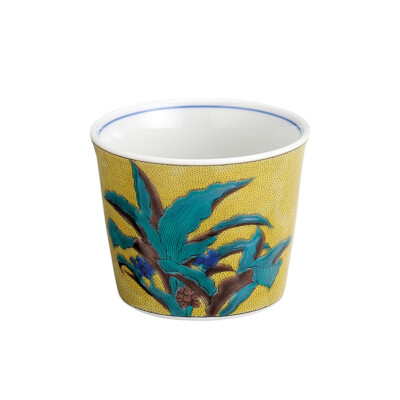 Old Kutani design Teacup - Rhodea japonica - ceramic Yunomi w box