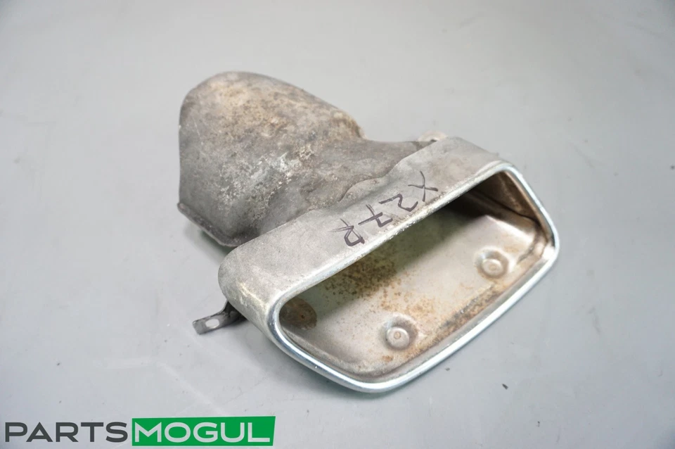 10-13 MERCEDES BENZ W212 CLASE E PASAJERO DERECHO ESCAPE TRASERO SILENCIADOR PUNTA OEM Foto 3 de 4