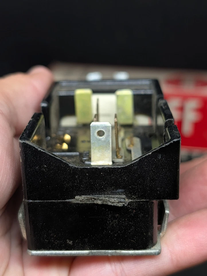 NOS 1962 OLDSMOBILE 98 SUPER DYNAMIC 88 星火头灯开关 — 第 4/4 张图片