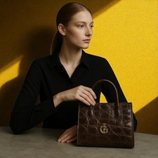 Les Copains Vintage Crocodile-Embossed Leather Handbag –