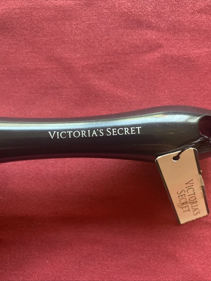 Victoria’s Secret Hairbrush   Full Size  New - Image 3 of 4