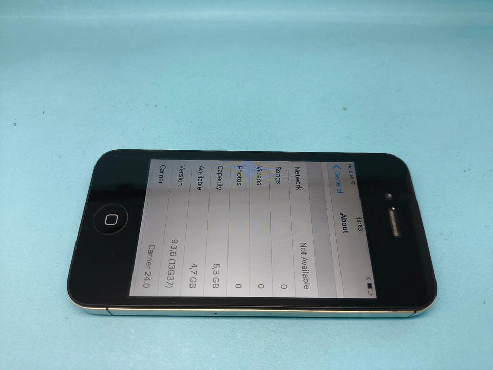 Apple iPhone 4S 8GB - Black Unlocked Smartphone TOP Condition - Image 3 of 4