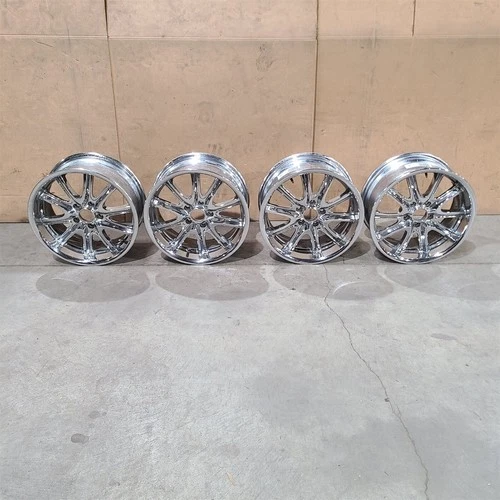 Boss Motorsports Wheels 17x8 Chrome Set for 99-04 Mustang Gt Aa7431