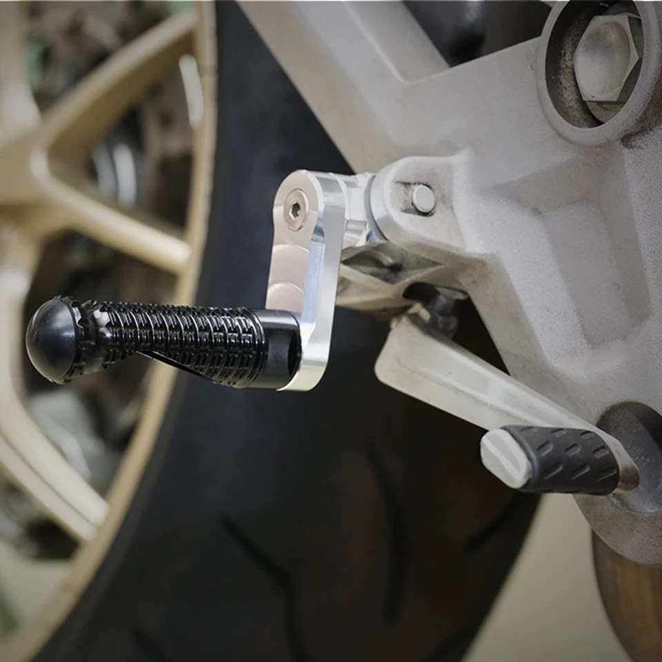 Clavijas de pie delanteras negras elevadoras MPRO 1,5 pulgadas para Yamaha SCR950 17 18 19 Foto 4 de 4