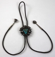 Vintage Native American Silver Turquoise Bolo Tie