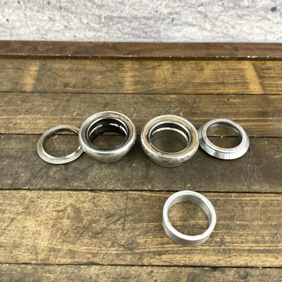 Auriculares sin rosca Chris King NoThreadSet 1-1/4 plateados MTB vintage montaña Foto 3 de 4