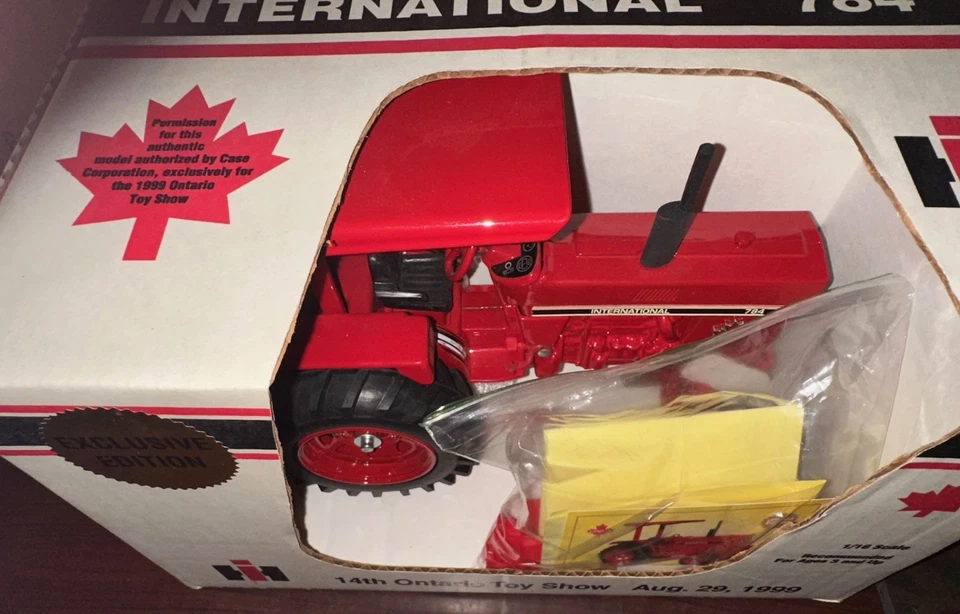 Scale Models 1/16 International 784 Tractor 1999 14th Ontario Toy Show #75* - Image 2 of 2