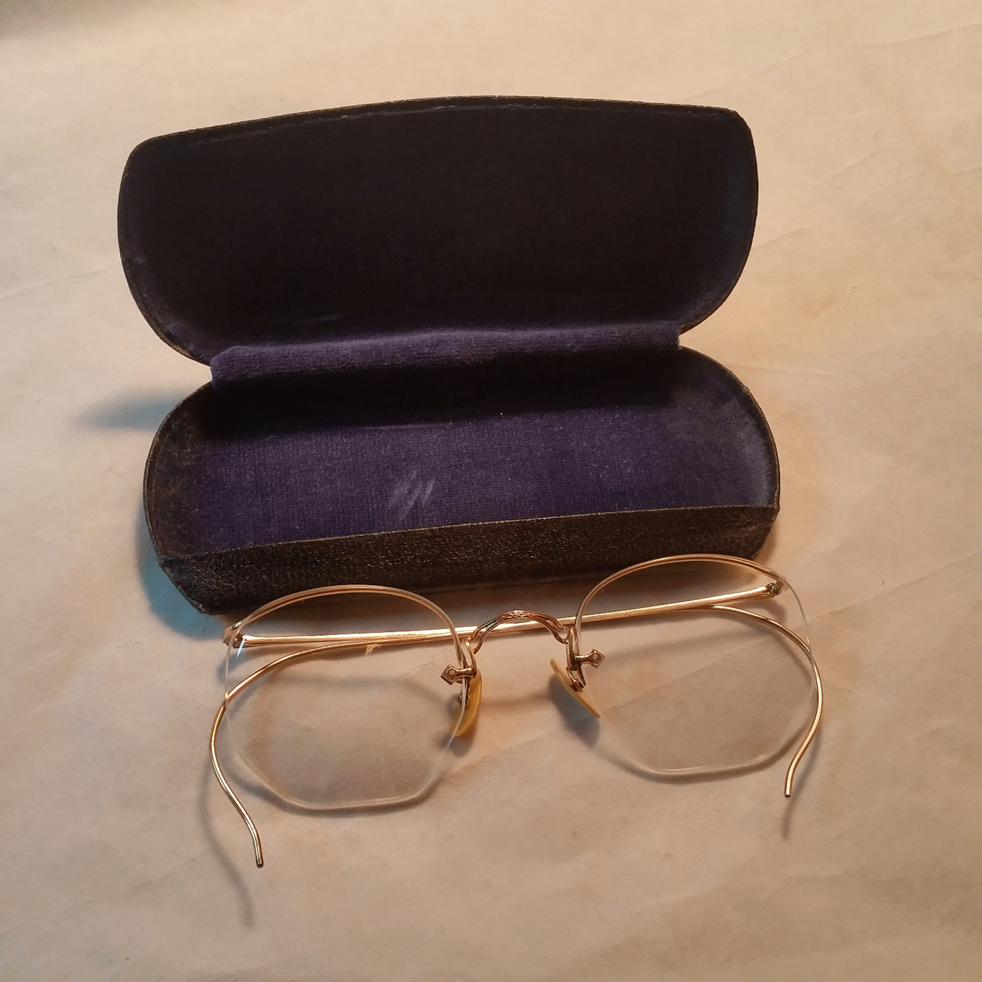 American Optical Numont Crossley True Antique Eyeglasses & Case - 12K Gold Fill - Picture 2 of 10