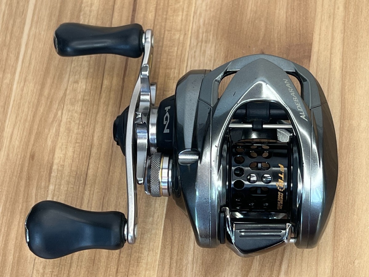 Shimano 16 ALDEBARAN BFS XG Left Baitcasting Reel 8.0:1 Very