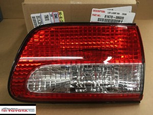 Oem Toyota Sienna Tail Light Passenger Side Fits 2001 2003 Ce Le Xle Models Ebay