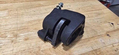 OEM Harley Davidson FXR Rear Brake Caliper And Mount FXRP Fxrd FXRT - Picture 7 of 7