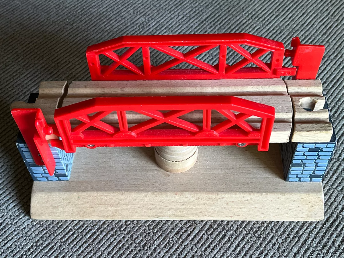 Swivel bridge cheap train set