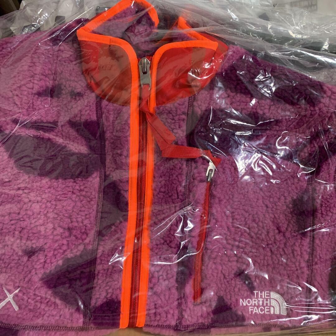 The North Face XX KAWS ひきつら Freeride Fleece The North Face XX KAWS ひきつら Freeride Fleece