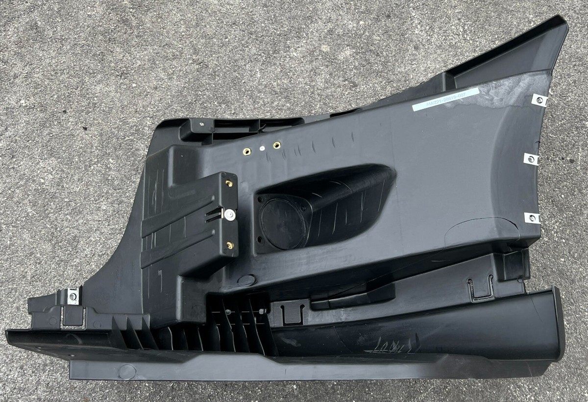 AM/Z21-28619-007 Aftermarket Freightliner Reinforced Aero