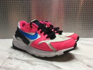 nike pink white shoes