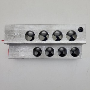 CMC  ZQU8-500SL Space-Saver Stud-Mount Transformer Connectors, 500KCMIL-10