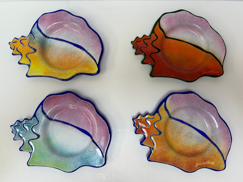Jan Mitchell Fused Glass Conch Shell Shaped Appetizer Trinket Dishes Set of 4