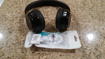 Beats by Dr. Dre Solo  3.0 Wireless Bluetooth  On-Ear headphones Black