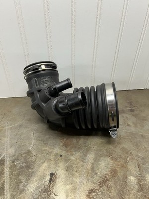 2018-2023 KIA STINGER 3.3L  AIR CLEANER INTAKE TUBE HOSE LH LEFT 28130-J5300 OEM