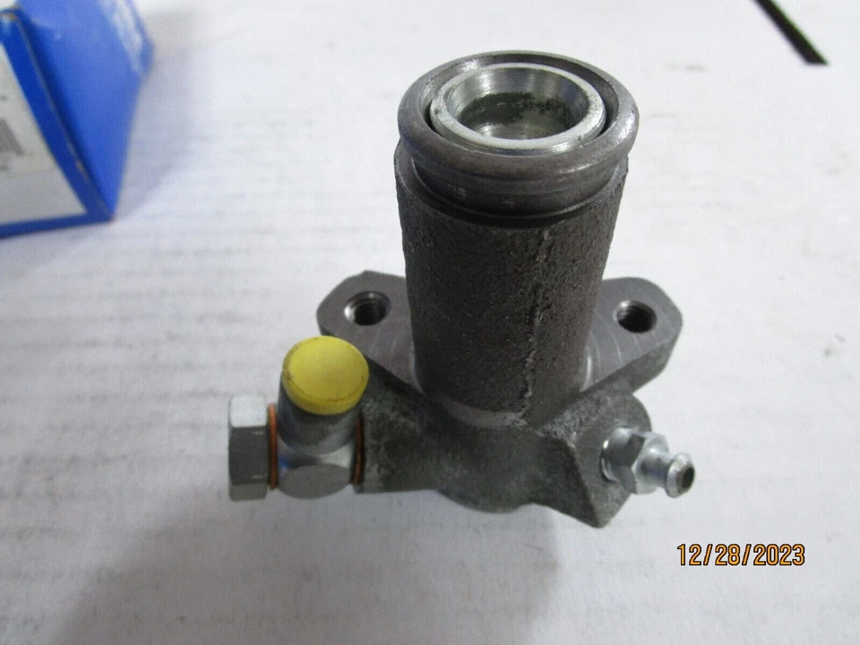 Bendix 12947 Clutch Slave Cylinder Foto 3 de 4