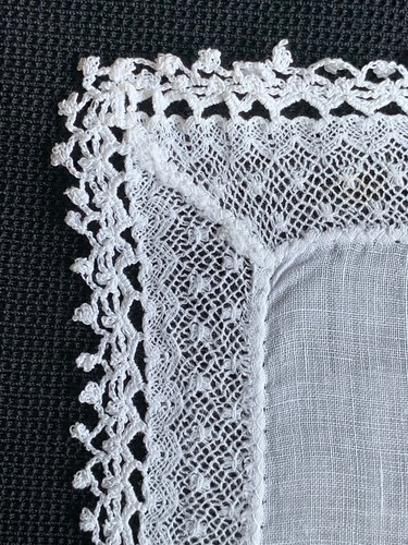 Vintage White on White Lace and Crochet Ladies Handkerchief - Picture 2 of 4