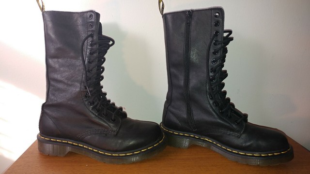 dr martens 1b99