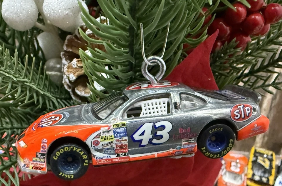 Lot Of 15 Assorted Nascar 1/64 Diecast Christmas Ornaments Stewart/Labonte+ MORE - Image 3 of 4