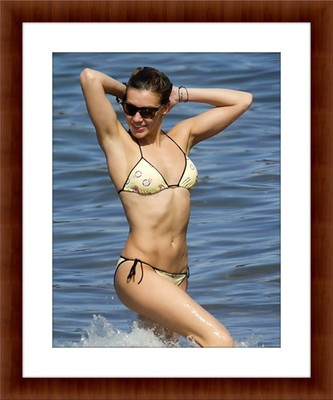 Katie Cassidy 8.5 x 11 Color Unframed Collectable Photograph