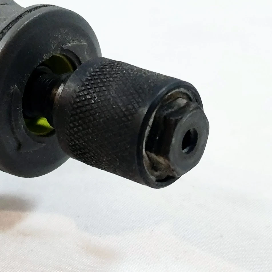 Herramienta giratoria con cable RYOBI 1.2 Amp con accesorios (RRT100) APENAS USADA Foto 3 de 4