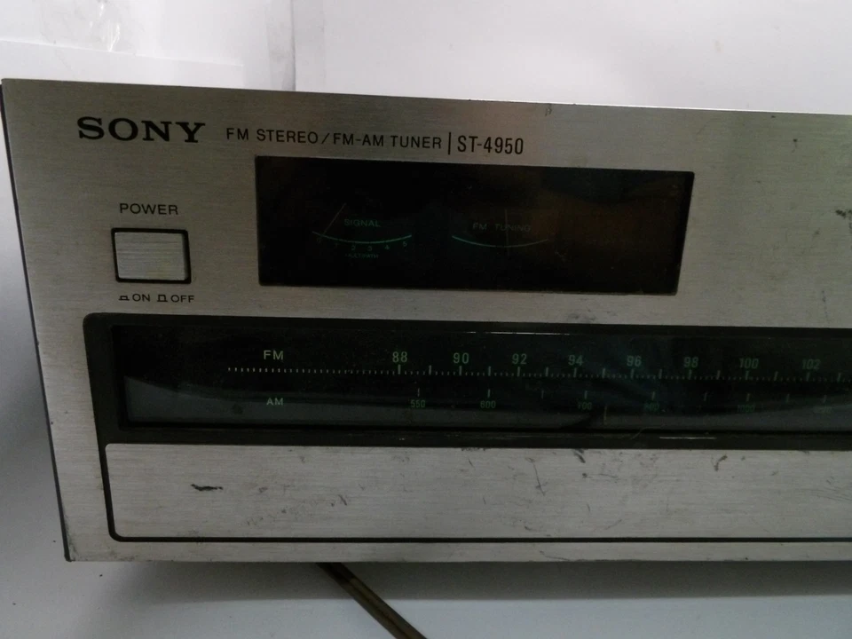 Sintonizador Sony ST-4950 SIN PROBAR, ENCIENDE Foto 3 de 4