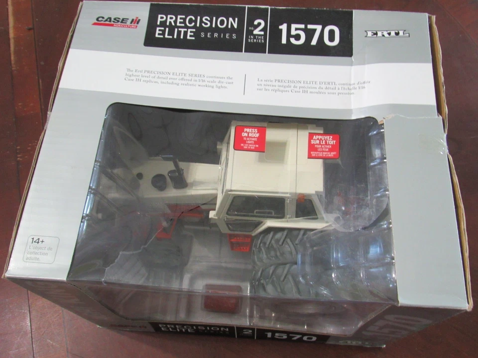 ERTL 1/16 PRECISION ELITE #2 CASE IH 1570 TRACTOR - NIB - SLIGHT OXIDATION - Image 4 of 4