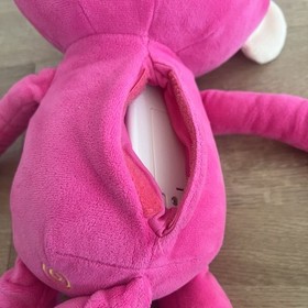2018 WowWee Fingerlings Bella Hugs Interactive Pink Plush Monkey Toy 16&rdquo;