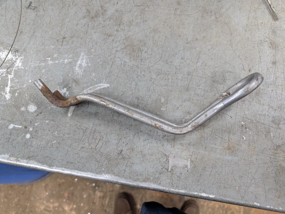 Buick Riviera 1966 1970 tanque de combustible tubo de ventilación 1967 1968 1969 tubo de bucle de gasolina Foto 2 de 4