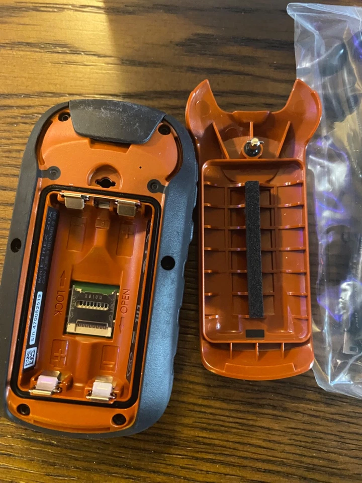 NEW Garmin eTrex 20x Handheld GPS Bundle Free Shipping - Image 3 of 3